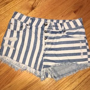 ROXY High wasted striped frayed/ distressed shorts